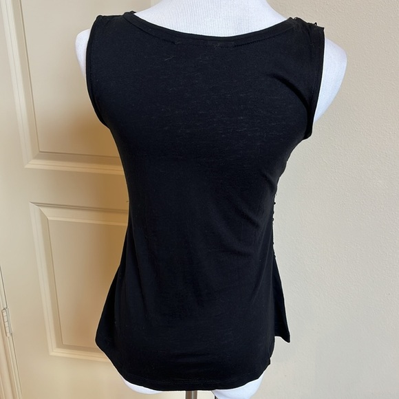 Darling sequin top. - Picture 3 of 13